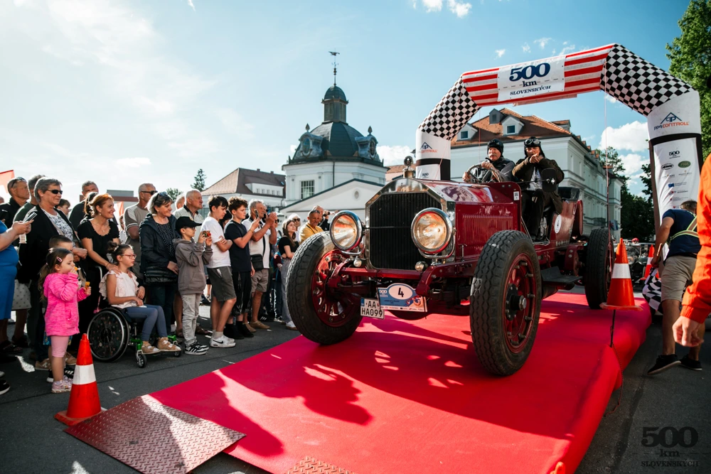 Prim na trati: účast na legendárním závodě 500km SLOVENSKÝCH