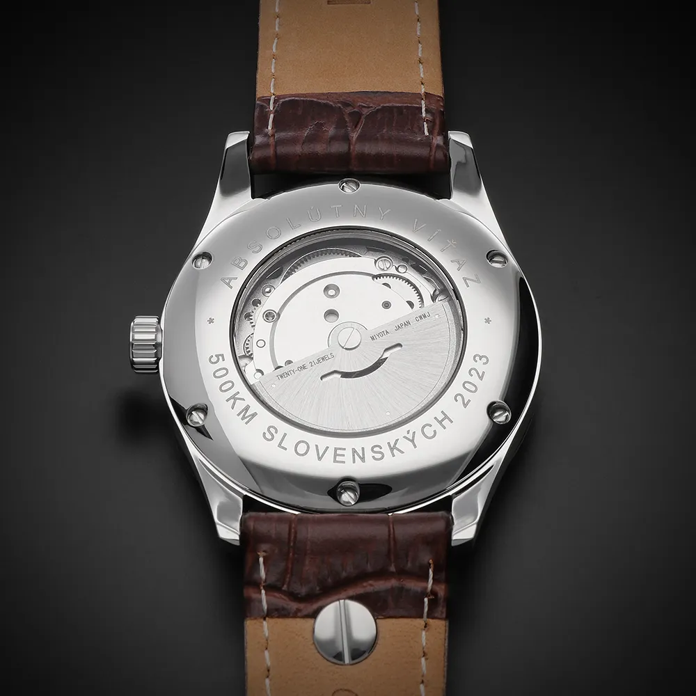 Víčko s průzorem individualizováno pro 500 km slovenských