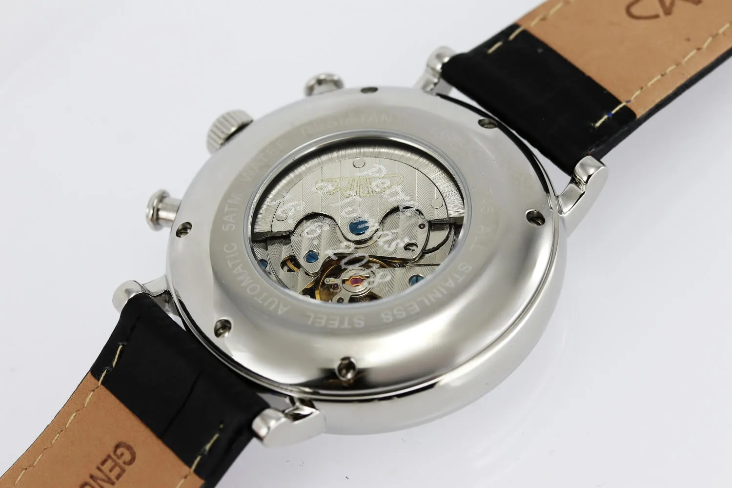 Víčko s průzorem hodinek PRIM