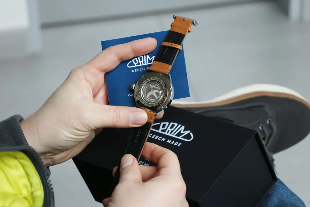 Víčko průzoru hodinek PRIM